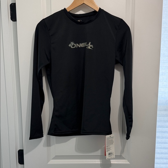 O'Neill Other - NWT! O’Neill Women’s Longsleeve Rash guard